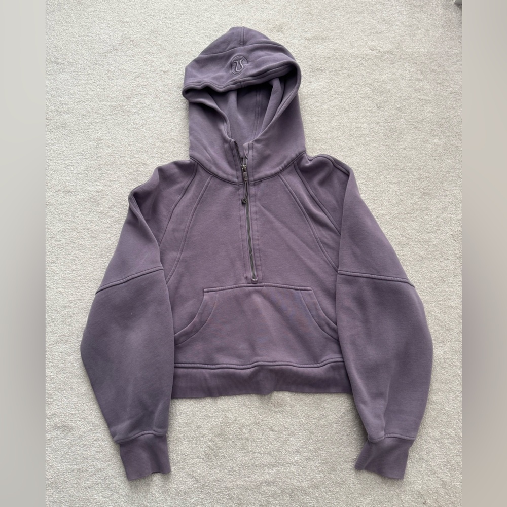 Lululemon sweatshirt